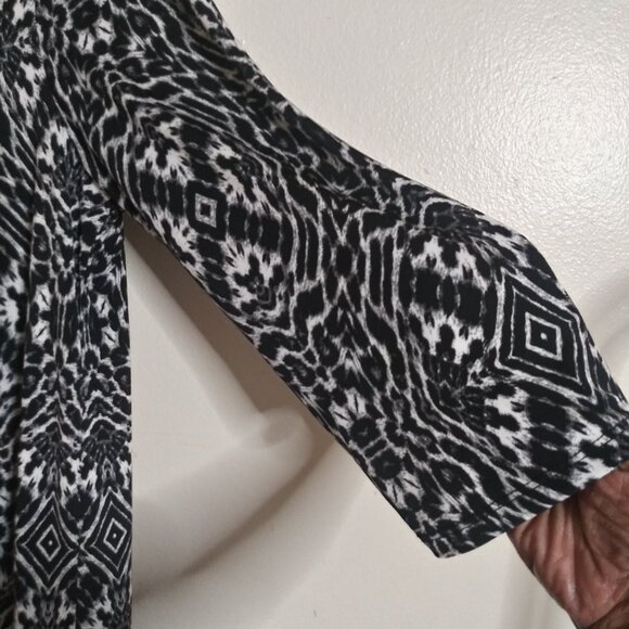 Gloria Vanderbilt Edition Black & White Abstract Print Top XL 3/4 Sleeve Stretch - Picture 9 of 13